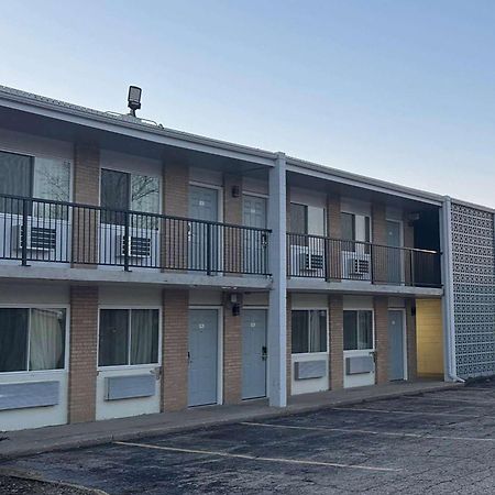Hotel Super 8 By Wyndham Rockford South Exterior foto